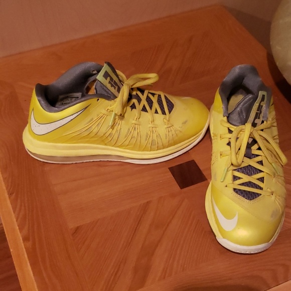 Lebron James shoes - Picture 1 of 1